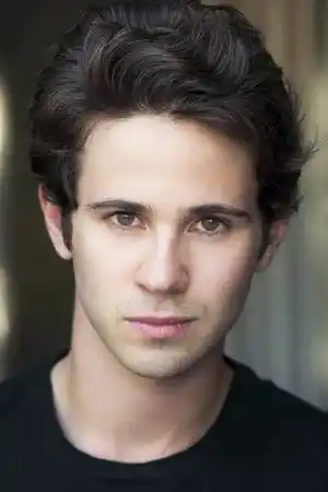Connor Paolo fotoğrafı