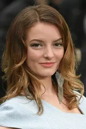 Dakota Blue Richards fotoğrafı