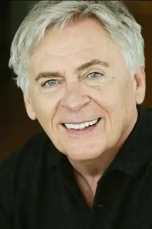 Daniel Davis fotoğrafı