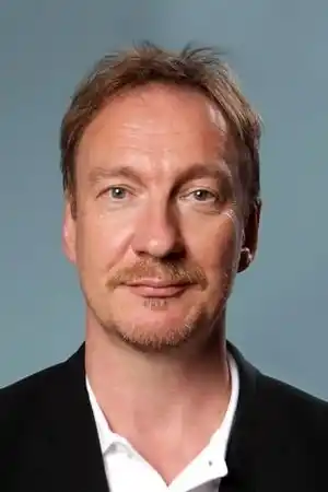 David Thewlis fotoğrafı