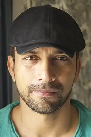 Deepak Dobriyal fotoğrafı