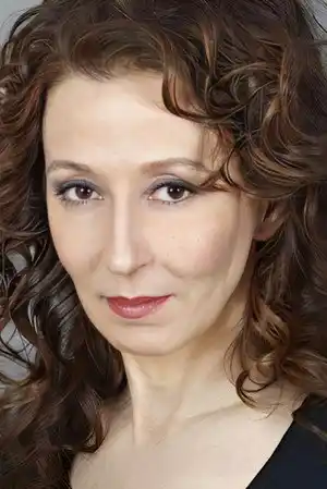 Defne Halman fotoğrafı
