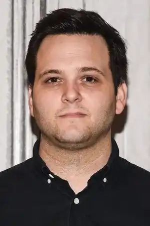 Derek DelGaudio fotoğrafı