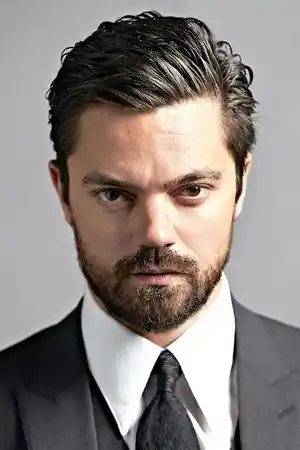 Dominic Cooper fotoğrafı
