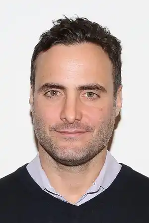 Dominic Fumusa fotoğrafı