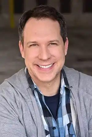 Dustin Lewis fotoğrafı