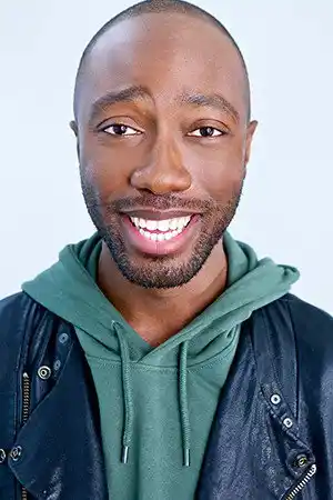 Elijah Isaiah Cook fotoğrafı