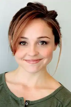 Ellie Araiza fotoğrafı