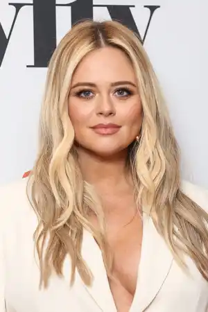 Emily Atack fotoğrafı