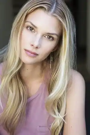 Emma Ishta fotoğrafı