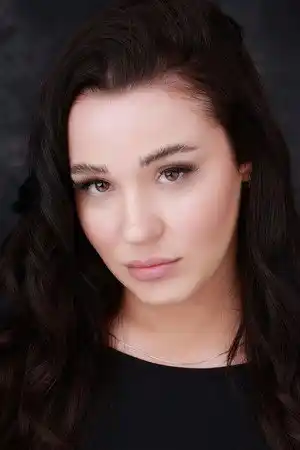 Emma Louise Webb fotoğrafı