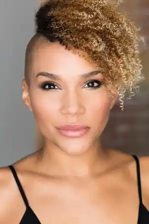 Emmy Raver-Lampman fotoğrafı