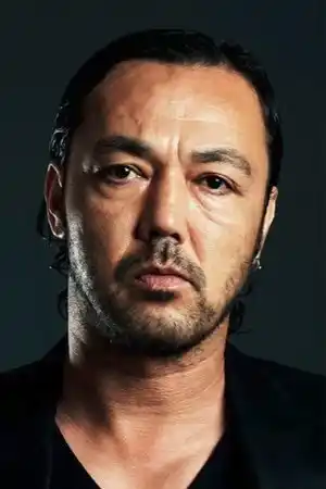 Engin Benli fotoğrafı