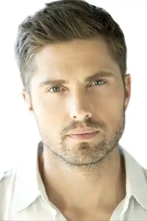 Eric Winter fotoğrafı