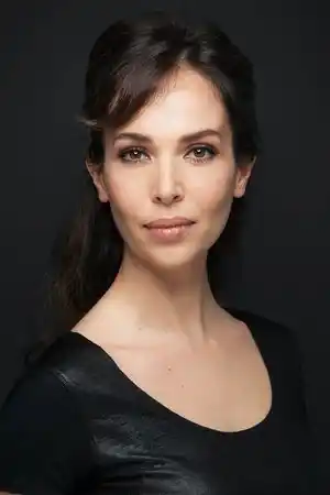 Esra Ronabar fotoğrafı