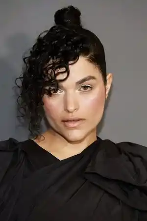 Eve Harlow fotoğrafı