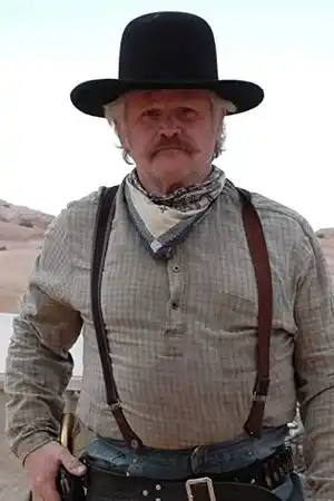 Fenton Quinn fotoğrafı