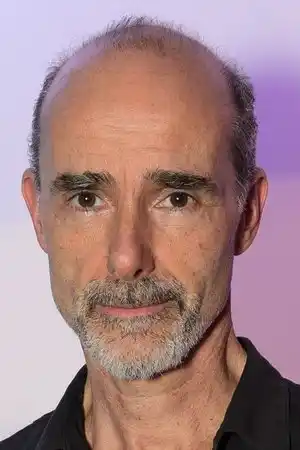 Finbar Lynch fotoğrafı