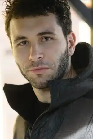 Gabriel Montesi fotoğrafı