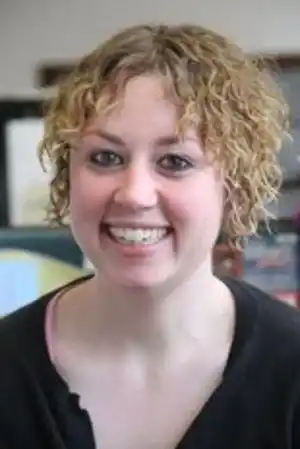 Gabrielle Russon fotoğrafı