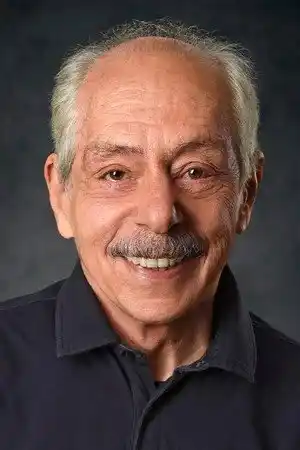 Genco Erkal fotoğrafı