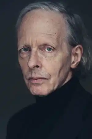 Geoffrey Carey fotoğrafı