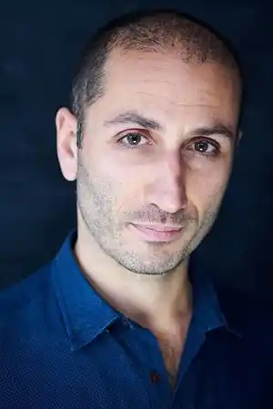 George Georgiou fotoğrafı