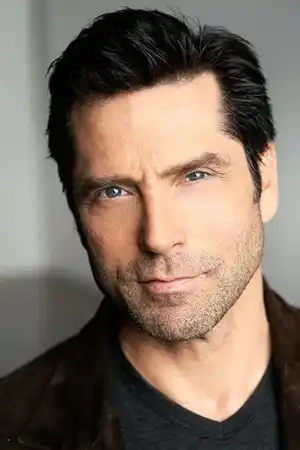 Gerard Christopher fotoğrafı