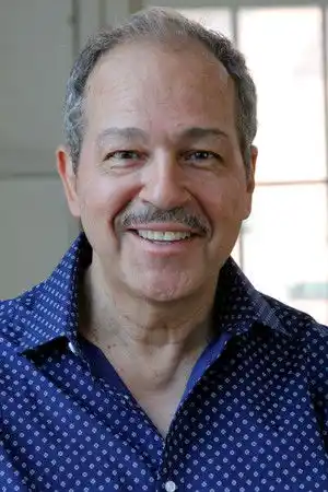 Gilbert Cruz fotoğrafı