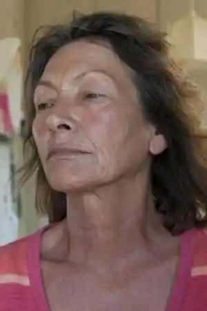 Gillian Jones fotoğrafı