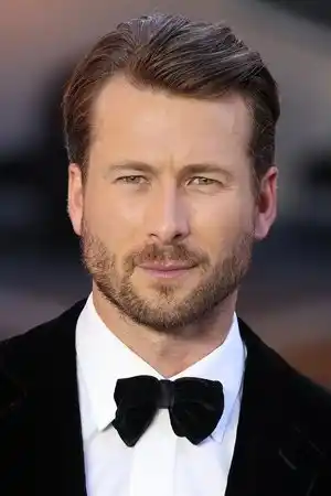 Glen Powell fotoğrafı
