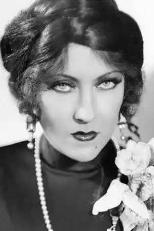 Gloria Swanson fotoğrafı