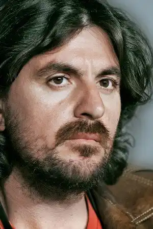 Gökhan Tiryaki fotoğrafı