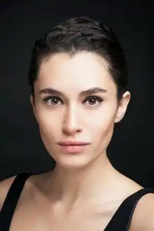 Hande Doğandemir fotoğrafı