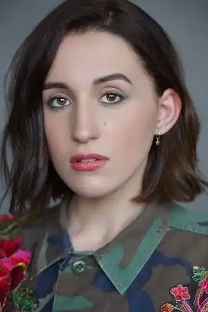 Harley Quinn Smith fotoğrafı