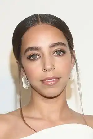 Hayley Law fotoğrafı