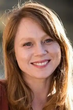 Hayley McElhinney fotoğrafı