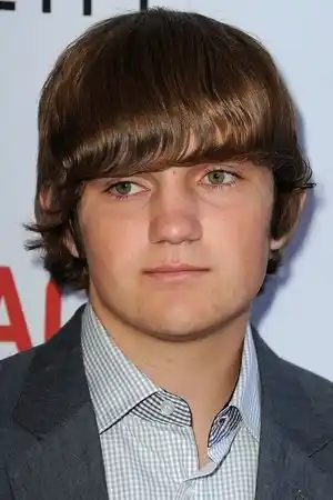 Hunter McCracken fotoğrafı