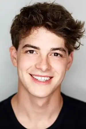 Israel Broussard fotoğrafı