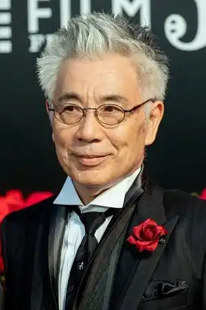 Issey Ogata fotoğrafı