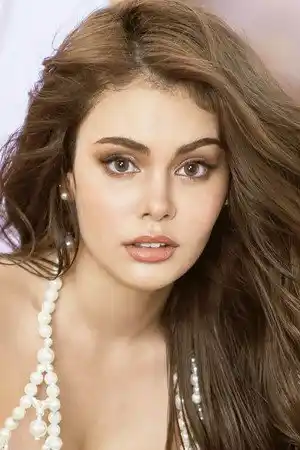 Ivana Alawi fotoğrafı