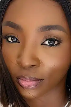 Ivie Okujaye fotoğrafı