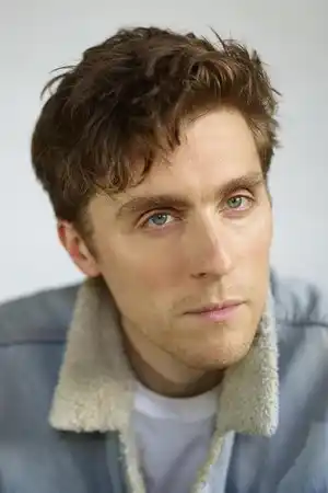 Jack Farthing fotoğrafı