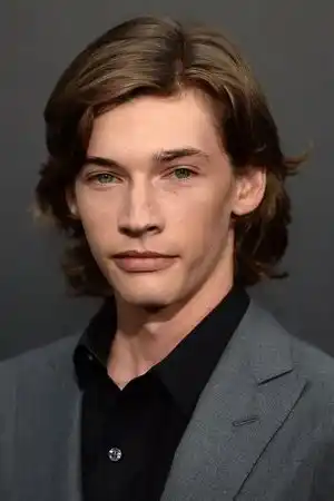 Jacob Lofland fotoğrafı