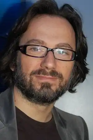 James Huth fotoğrafı