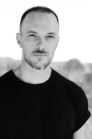 James Lafazanos fotoğrafı
