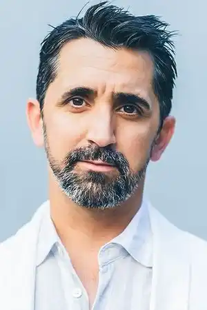 James Madio fotoğrafı