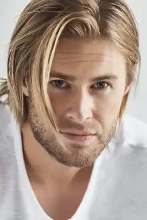 James Trevena fotoğrafı