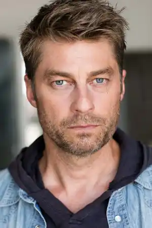 Jamison Jones fotoğrafı