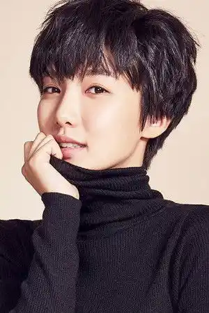 Jang Seo-kyung fotoğrafı